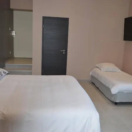 Отель Timgad 2*